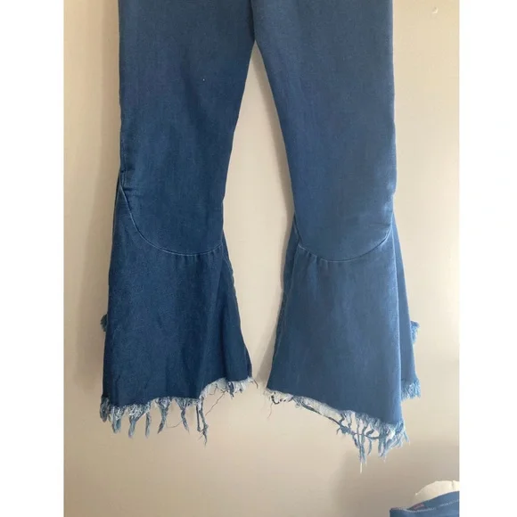 Kikiriki Fit & Flare Blue Boho Raw Hem Ruffle Denim Jeans size Medium - Picture 5 of 11